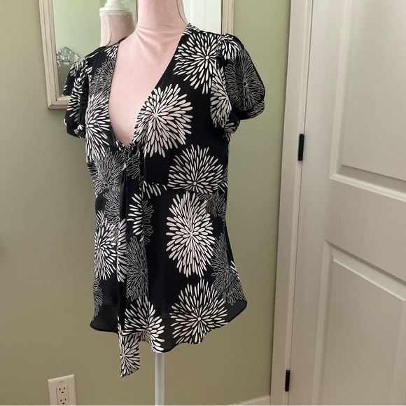 VIOLET & CLAIRE NEW YORK, BLACK AND WHITE FLORAL PRINT, SIZE: L - Picture 7 of 12